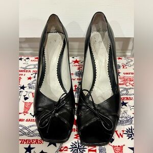 BCBGMAXAZRIA Black Leather Bow Peep Toe Heels | Classic & Chic ✨